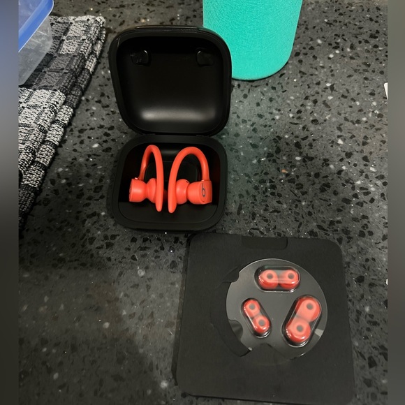 Beats - Picture 1 of 1